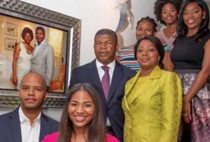 Ana Dias Lourenço e todos filhos da família presidencial tem nacionalidade portuguesa