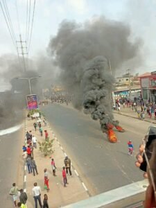Empresas falsificam documentos para terem acesso a crédito no âmbito da vandalização dos bens públicos