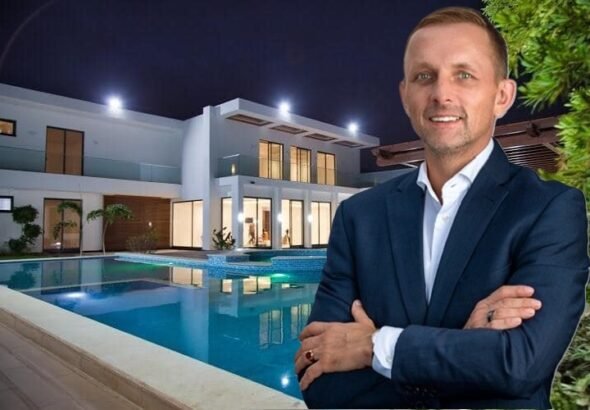 CASAS dos Juiz obrigados por um estrangeiro TOMASZ a pagarem milhões na sua prpria terra a um Polaco